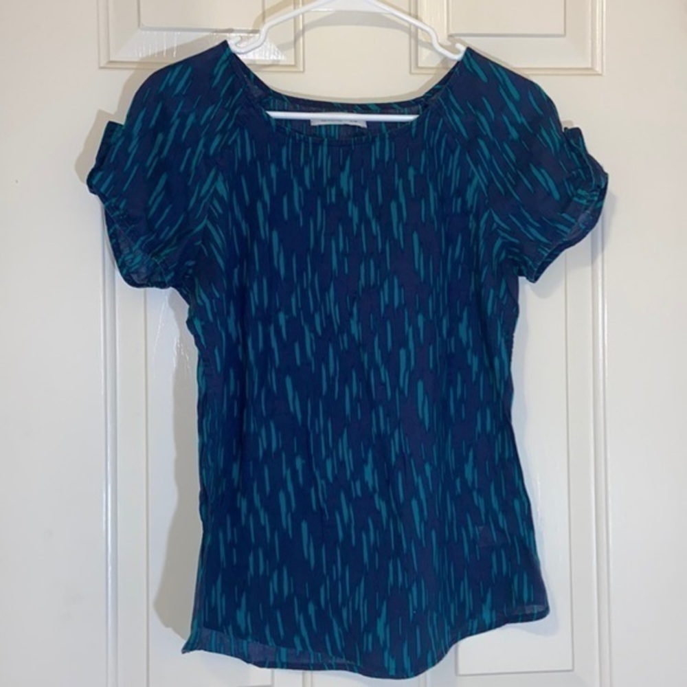 Old Navy • Women’s Short Sleeve Blouse • Blue with Turquoise Stripe • Size Small